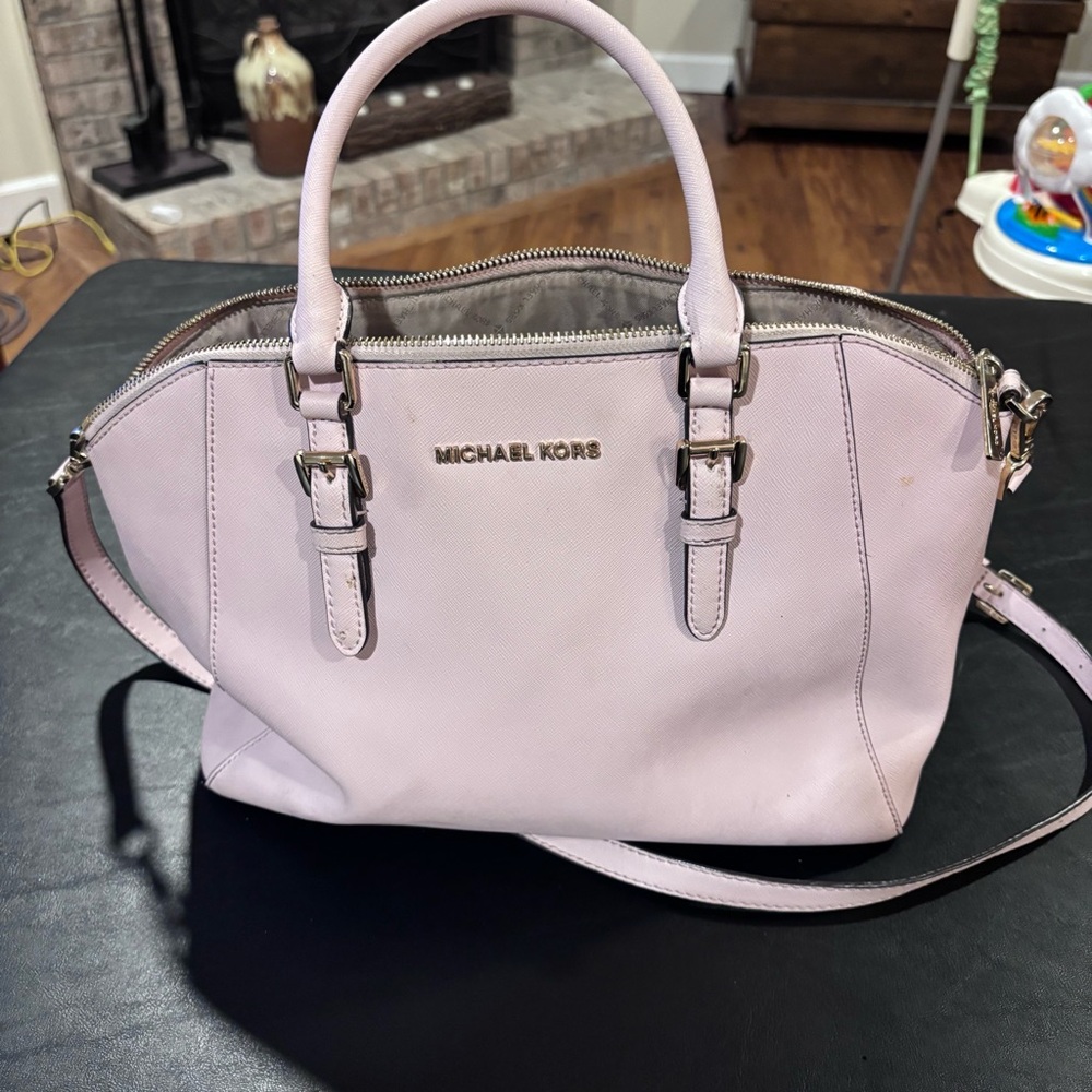 Michael Kors Light Pink Satchel Bag (Make me an offer!)
